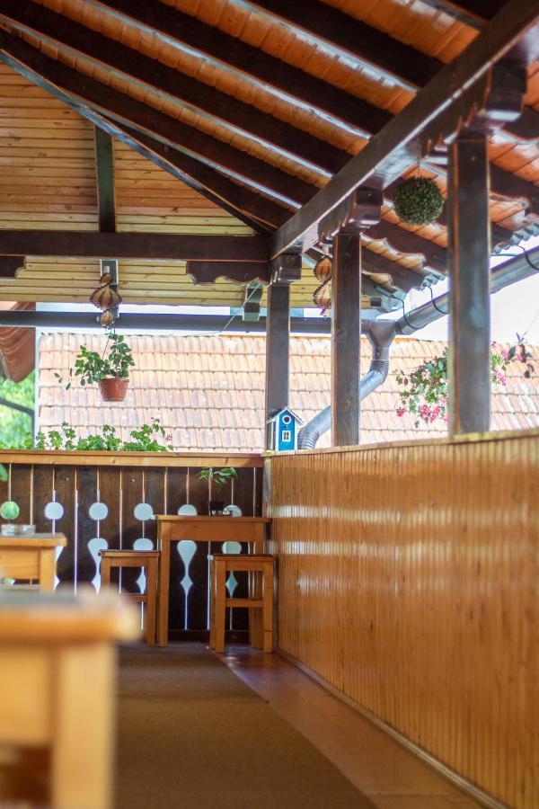 Pensiunea Casa Ioana Sugag Ngoại thất bức ảnh
